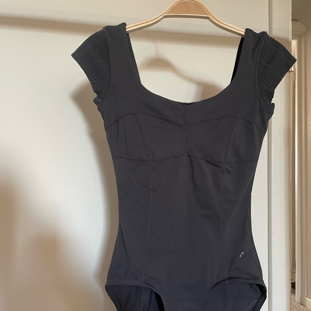 Lululemon body suit, size 2